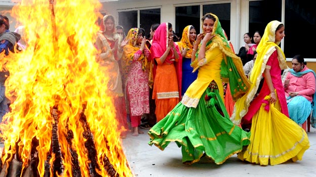 #TCB: Lohri Festival is here to bring happiness in your life!