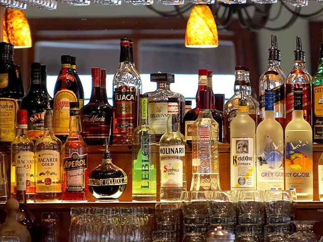 Liquor Ban in Chandigarh: Restrau and Bar owners panic as City may go dry from April 1
