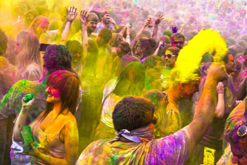 This is How Chandigarh celebrated the Festival of Colours.