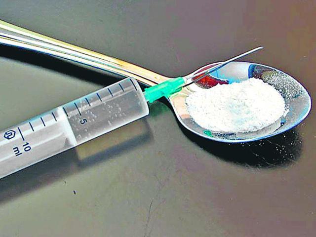 Young Girl Of Chandigarh Who Involved In Drug Peddling In Chandigarh Is Arrested