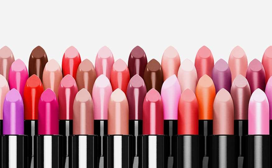 6 Healthy Benefits To Applying Lipstick Daily