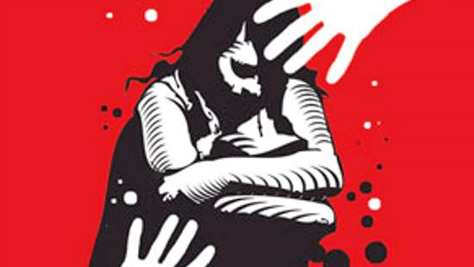 A Chandigarh Girl Escaped From Rape By Jumping From Friends Car 