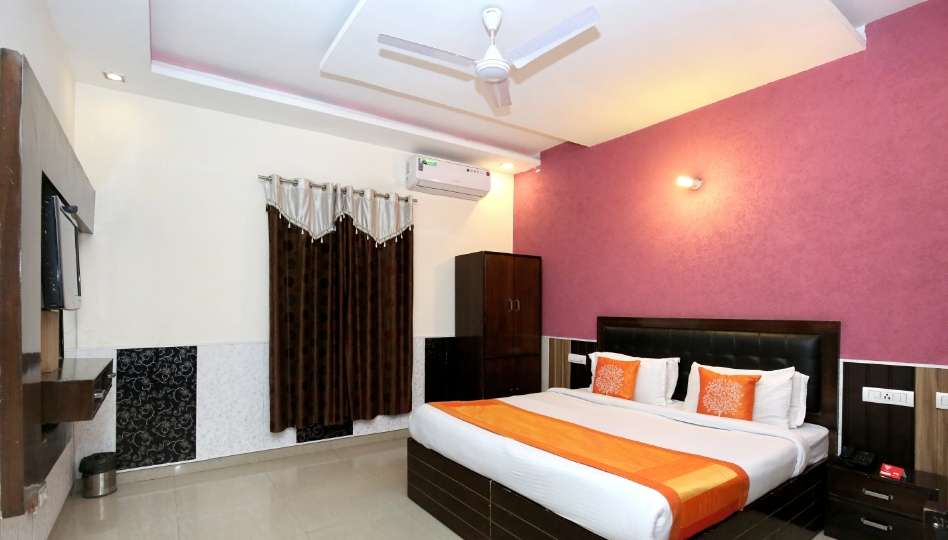 Top 10 Best & Cheap Hotels in Chandigarh with Price & Details