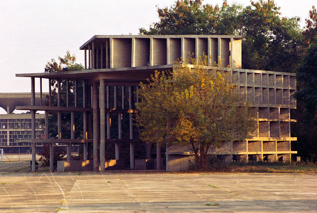 tower of shadows chandigarh