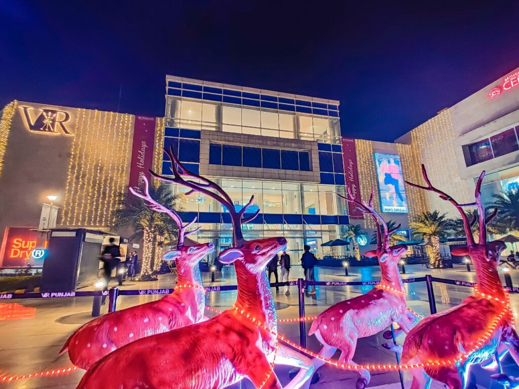 VR punjab Mall on Christmas