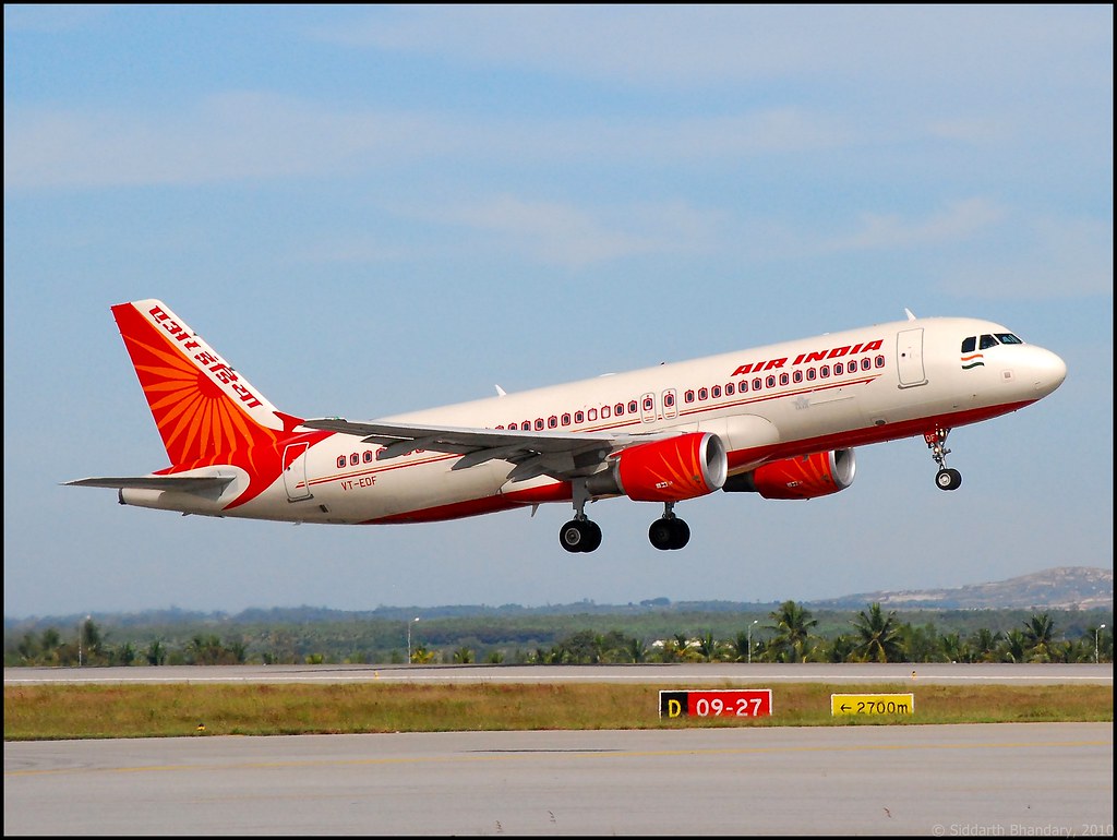 Chandigarh To Mumbai Flights :  Airfare Starts @9900, Check Schedule