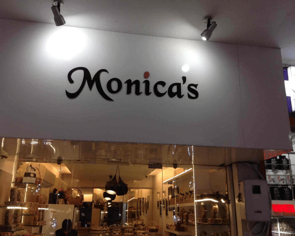 Monica's Pudding and Pie Bakery