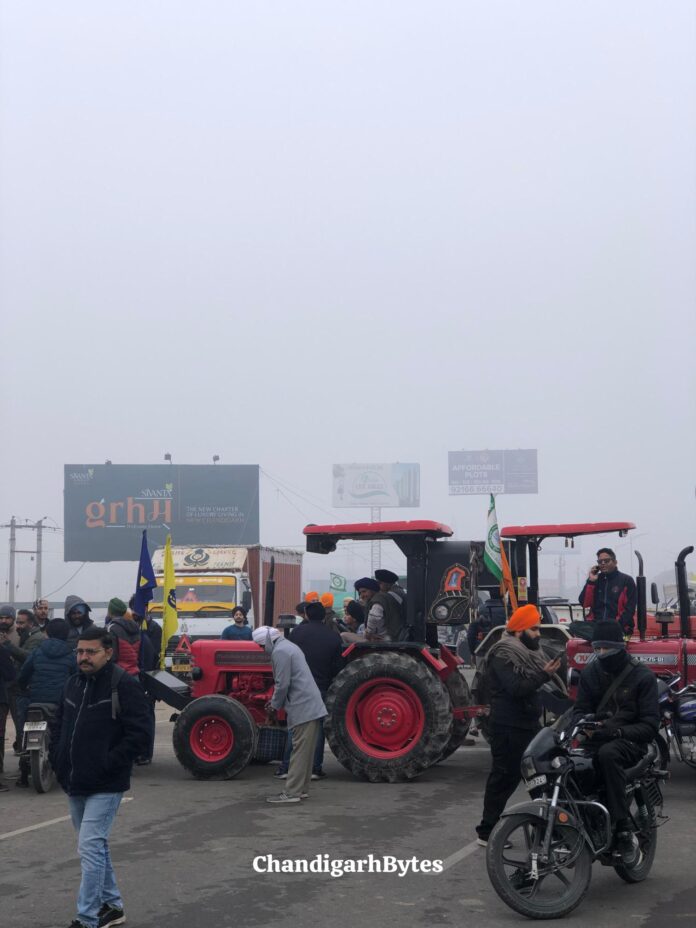 Punjab Bandh farmers jam outer roads of Mohali